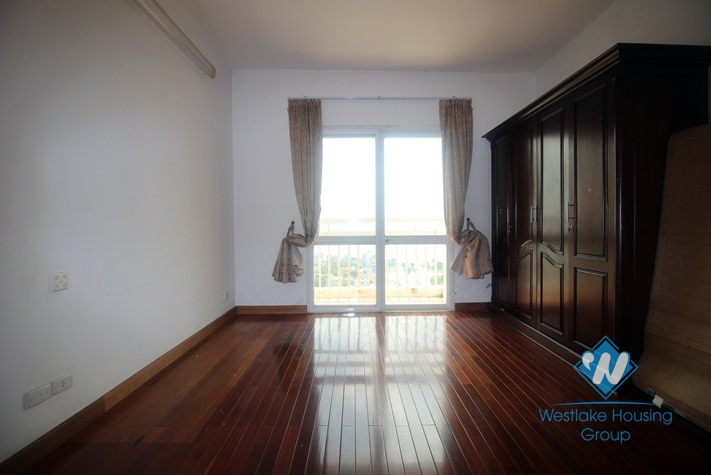 Bright 04 bedrooms apartment for rent in Ciputra